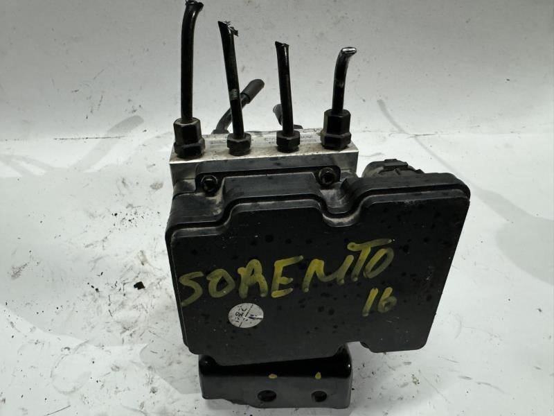 19-20 SORENTO ANTI LOCK BRAKE ABS CONTROL MODULE- 58900-C6200