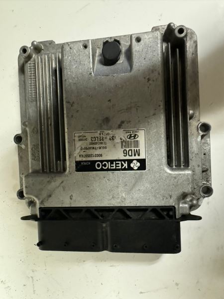 14-15 TUCSON Engine Control Module Computer ECU ECM PCM - 39133-2ELC3