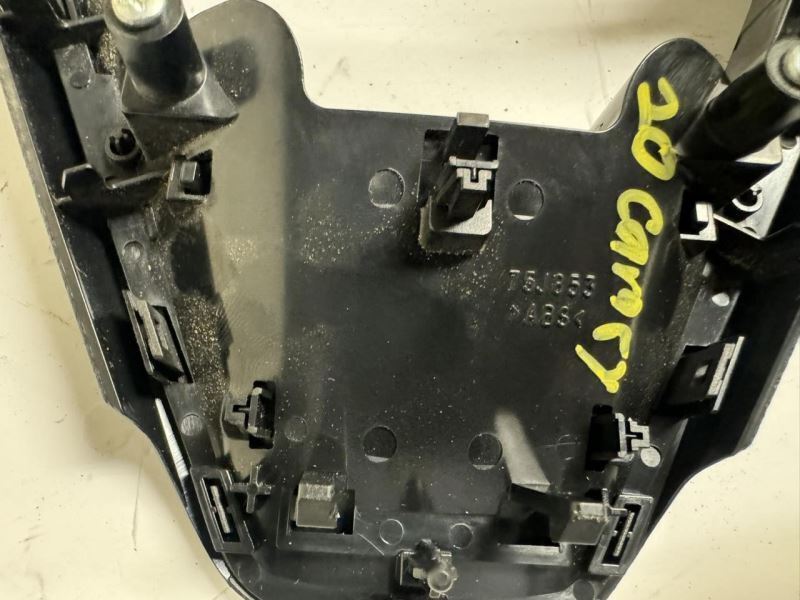 2020 CAMRY steering wheel controls 