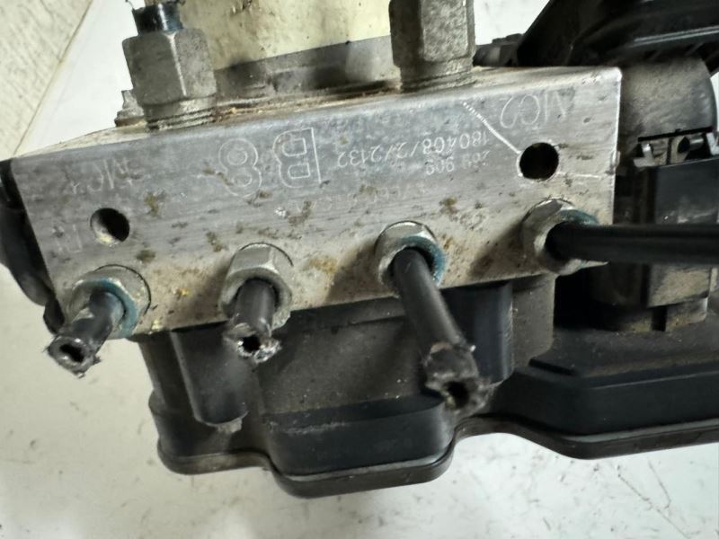 18-20 ROGUE Anti Lock Brake System ABS Pump Module  - 269 909