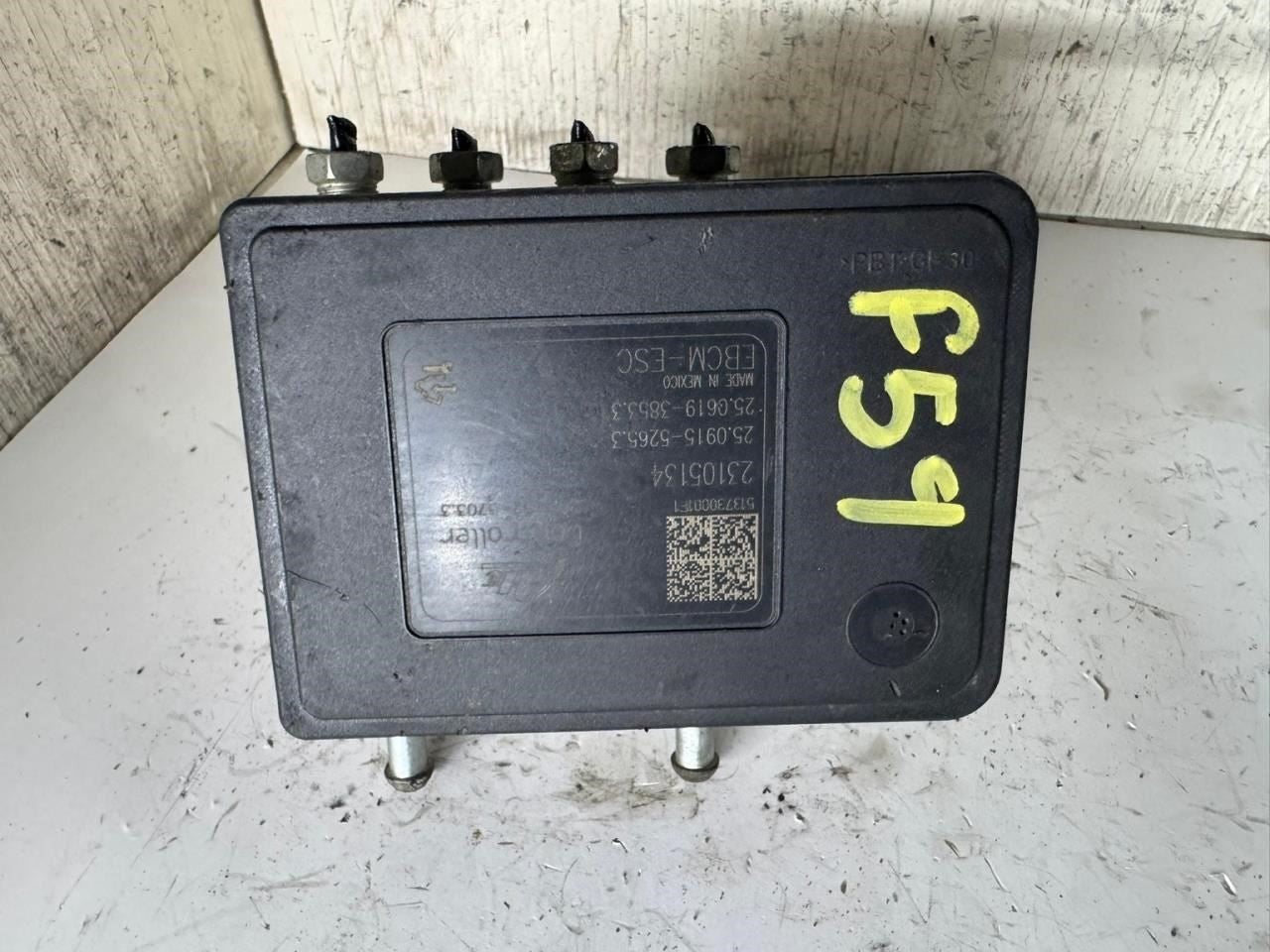 13-14 XTS ABS Pump Anti Lock Brake Module - 23105132