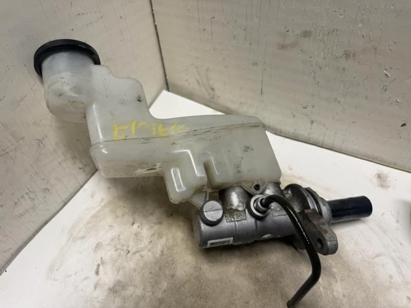 07-11 CAMRY BRAKE MASTER CYLINDER WITH RESERVOIR TANK