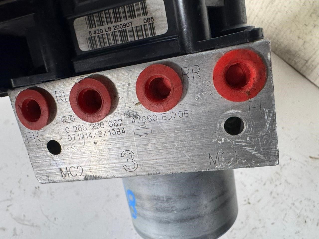 2008 INFINITI M35 ABS Pump Anti Lock Brake Module - 47660 EJ70B