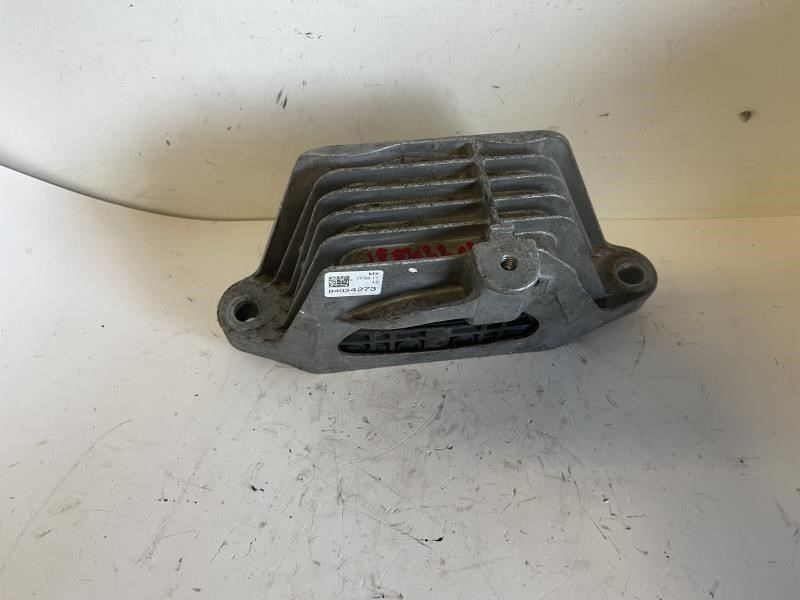 18-20 MALIBU LEFT TRANSMISSION MOUNT- 84034273