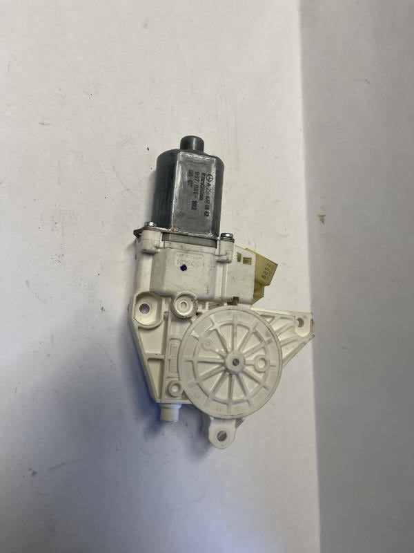 2007 MERCEDES R500 FRONT RIGHT WINDOW REGULATOR MOTOR- A2518200842