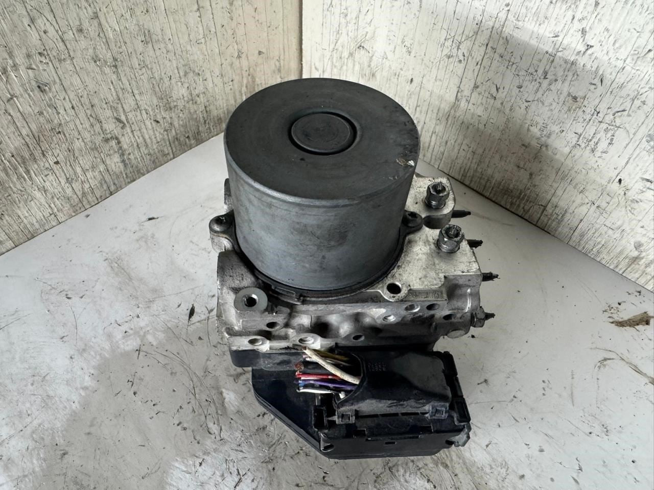 09-11 RAV4 ABS Pump Anti Lock Brake Module - 44540-42190; 89541-42320