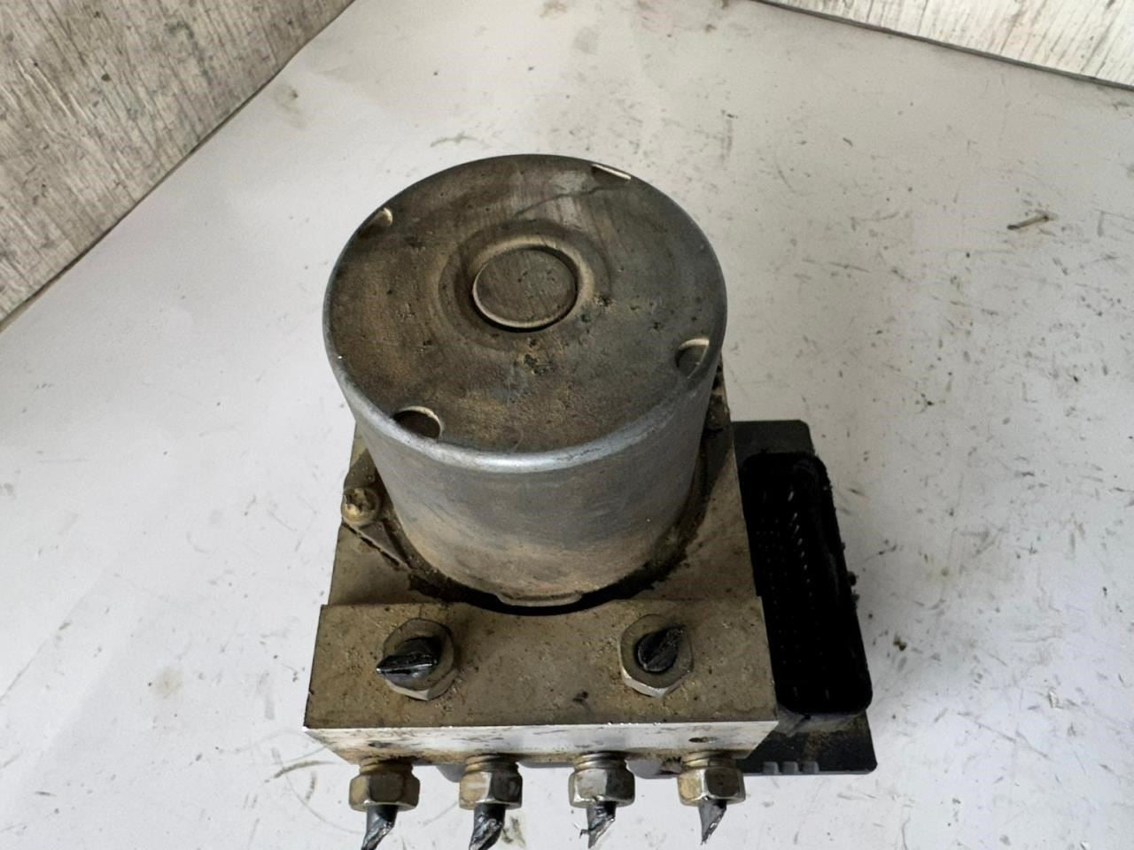 09-13 TAHOE ABS Pump Anti Lock Brake Module - 25913882