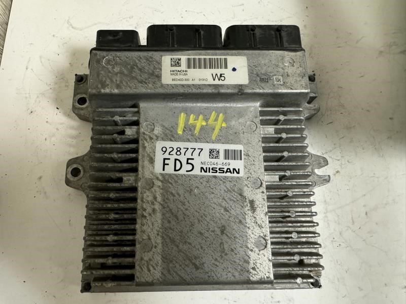 20 PATHFINDER Engine Control Module Computer ECU - NEC046-669; BED40D-300A1