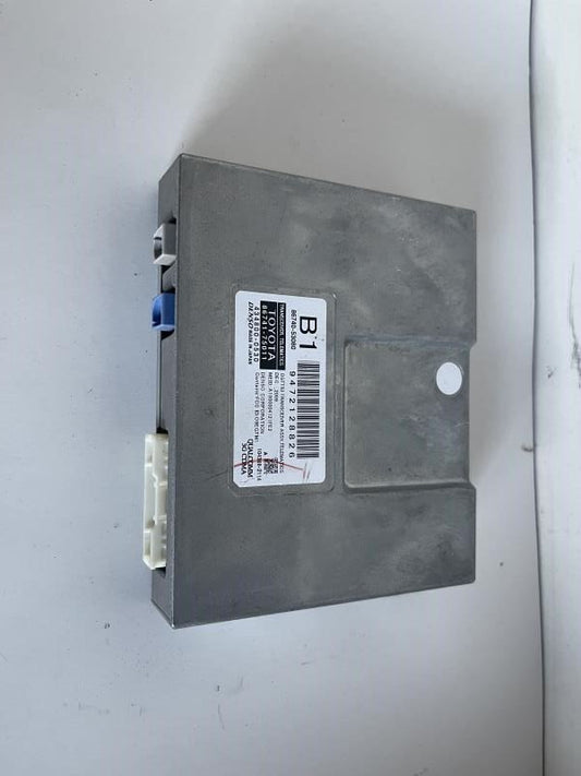 09-10 LEXUS IS350 NETWORK GATEWAY CONTROL MODULE- 86740-53080