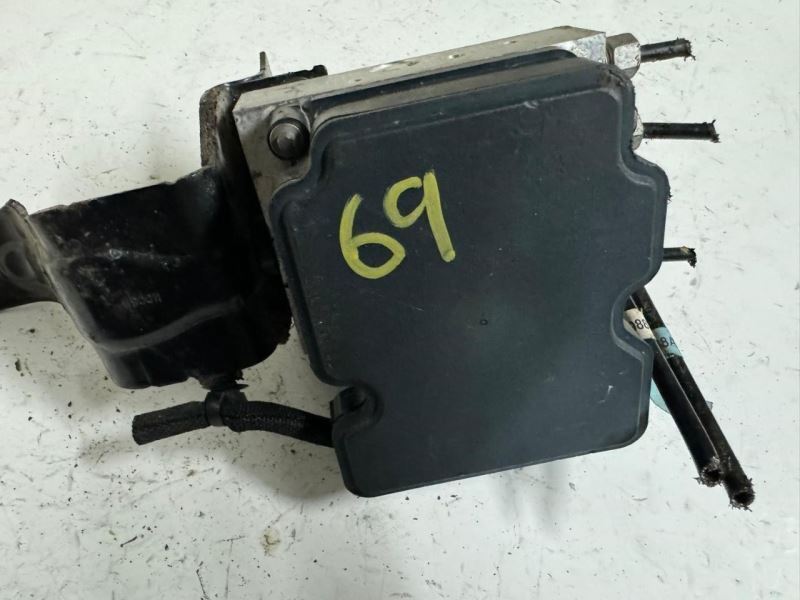 15 CHRYSLER 200 Anti Lock Brake System ABS Pump Module  - P68232470AB