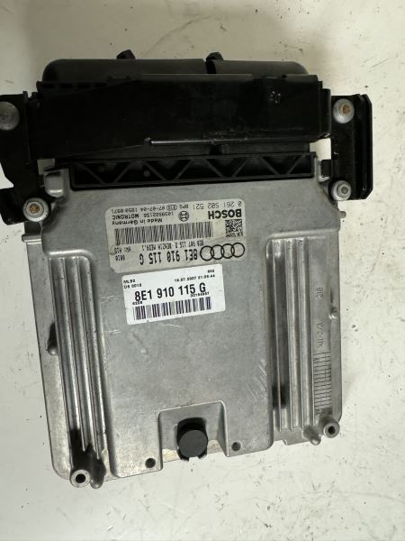 08-09 AUDI A4 Engine Control Module Computer ECU ECM PCM - 8E1 910 115 G