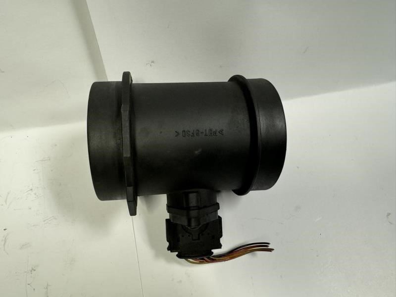 03-05 RANGE ROVER  MOSTPLUS MASS AIR FLOW SENSOR