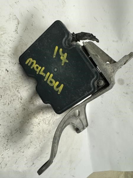 18 MALIBU ANTI LOCK BRAKE ABS CONTROL MODULE- 84205167