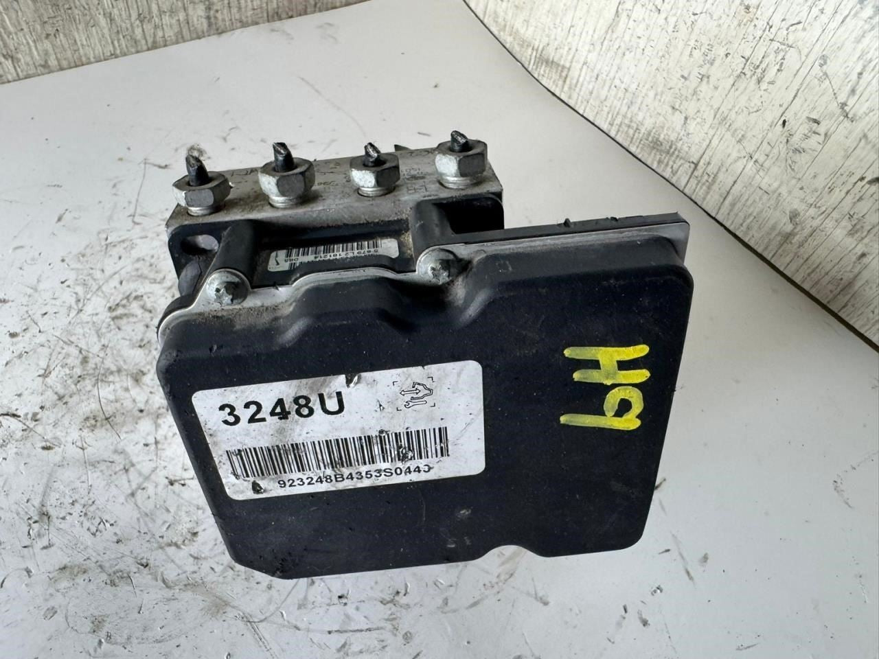 2014 TRAVERSE ABS Pump Anti Lock Brake Module - 22893248
