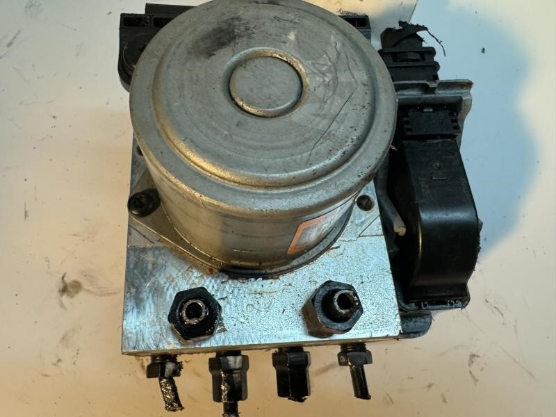 19 SANTA FE ANTI LOCK BRAKE SYSTEM ABS PUMP MODULE - 58900-S2600
