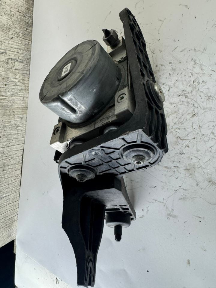 2019 EQUINOX ABS Pump Anti Lock Brake Module - 84560131