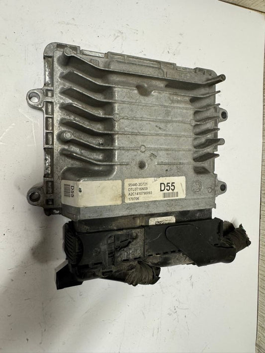 16-18 TUCSON Engine Control Module Computer ECU - 95440-2D721; 95441-2D721