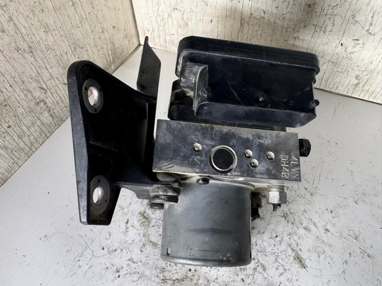 2016 TRAX ABS Pump Anti Lock Brake Module - 42403007