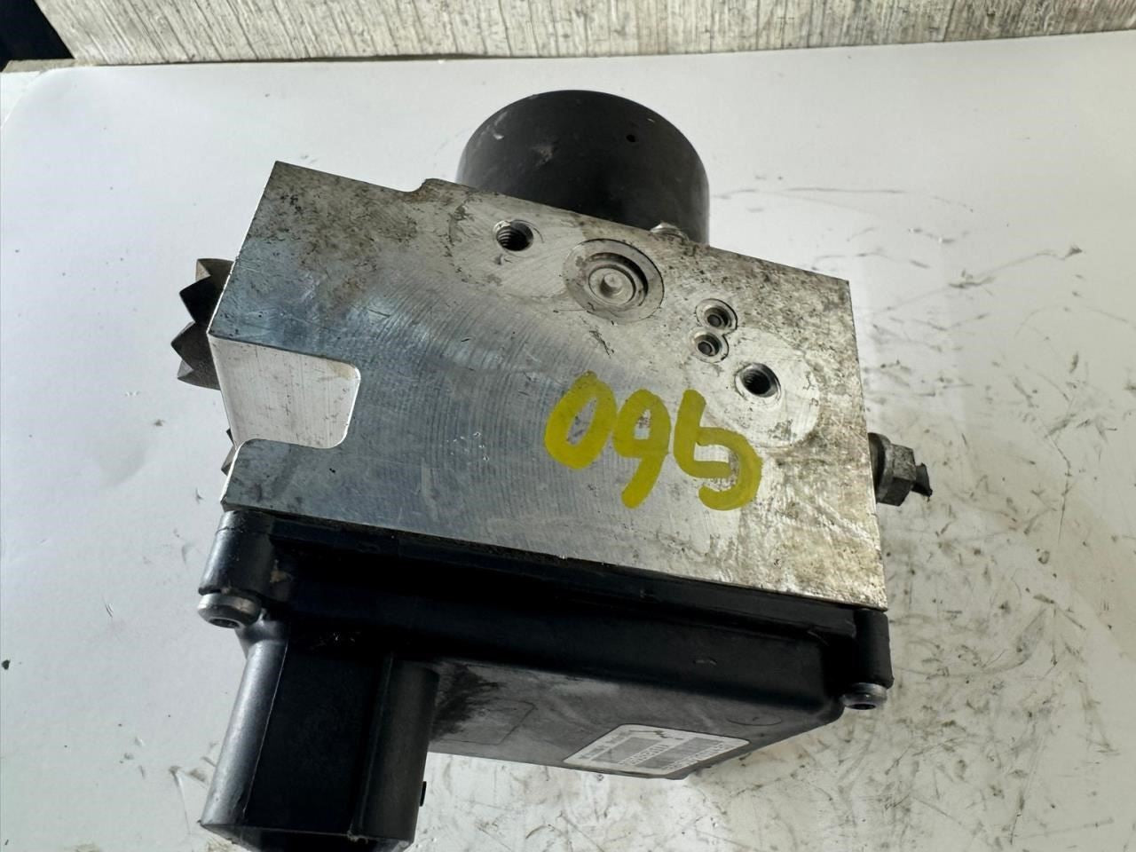 2010 DODGE RAM ABS Pump Anti Lock Brake Module - P05154215AA