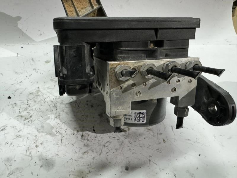 18-19 EQUINOX ANTI LOCK BRAKE ABS CONTROL MODULE- 84342052