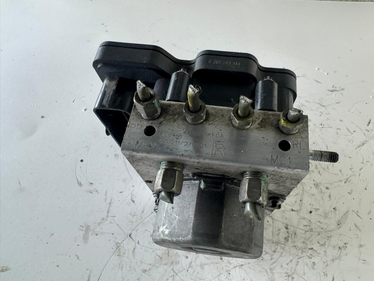 2014 VERSA ABS Pump Anti Lock Brake Module - 47660-9KF0A