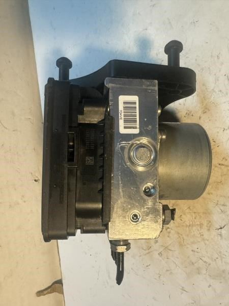 21 MERCEDES C-CLASS ANTI LOCK BRAKE SYSTEM ABS PUMP MODULE- A2059005744