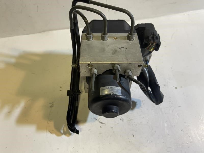 1999 LEXUS RX300 ABS ANTI LOCK BRAKE PUMP MODULE- 44510-48010