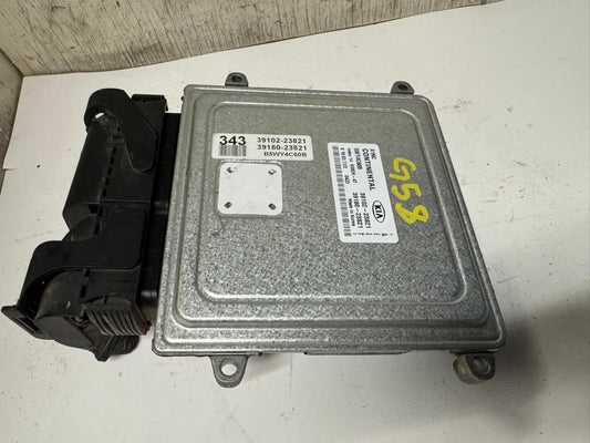 11 SOUL Engine Control Module Computer ECU - 39102-23821; 39180-23821