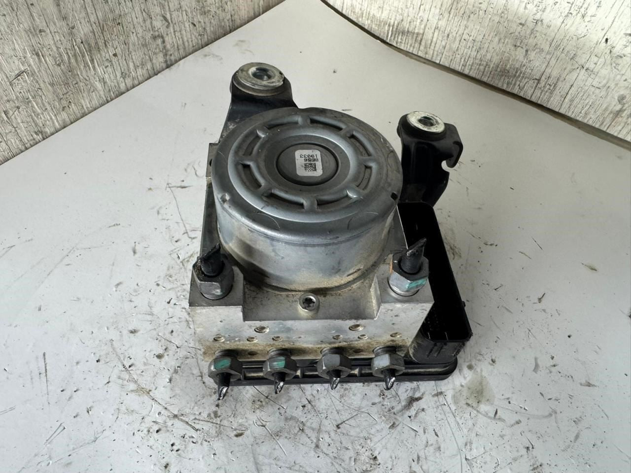 2013 FUSION ABS Pump Anti Lock Brake Module - DG9C-2C405-DF