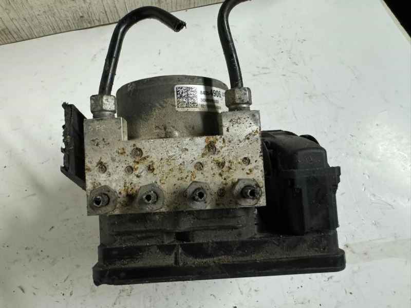 18-19 EQUINOX Anti Lock Brake System ABS Pump Module  - 84254906