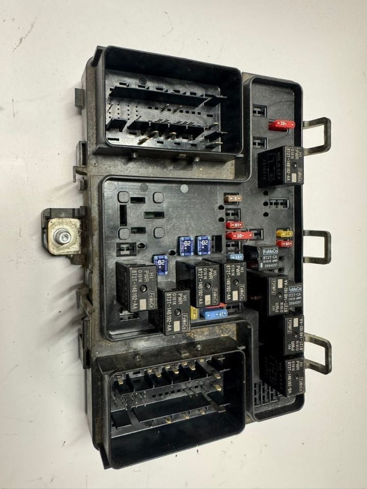 15-16 FUSION Fuse Relay Box - FG9T14A067AC