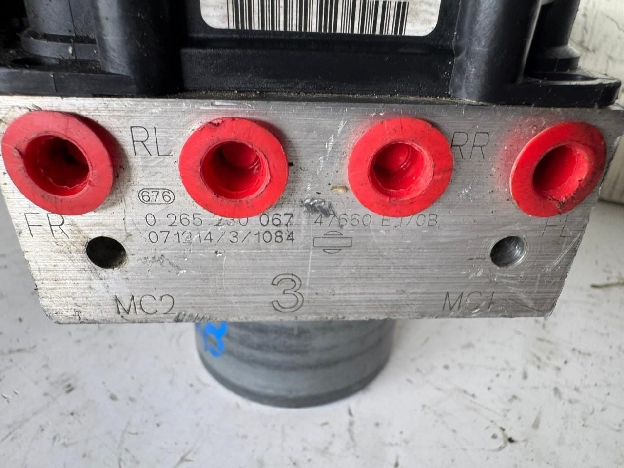 2008 INFINITI M35 ABS Pump Anti Lock Brake Module - 47660 EJ70B