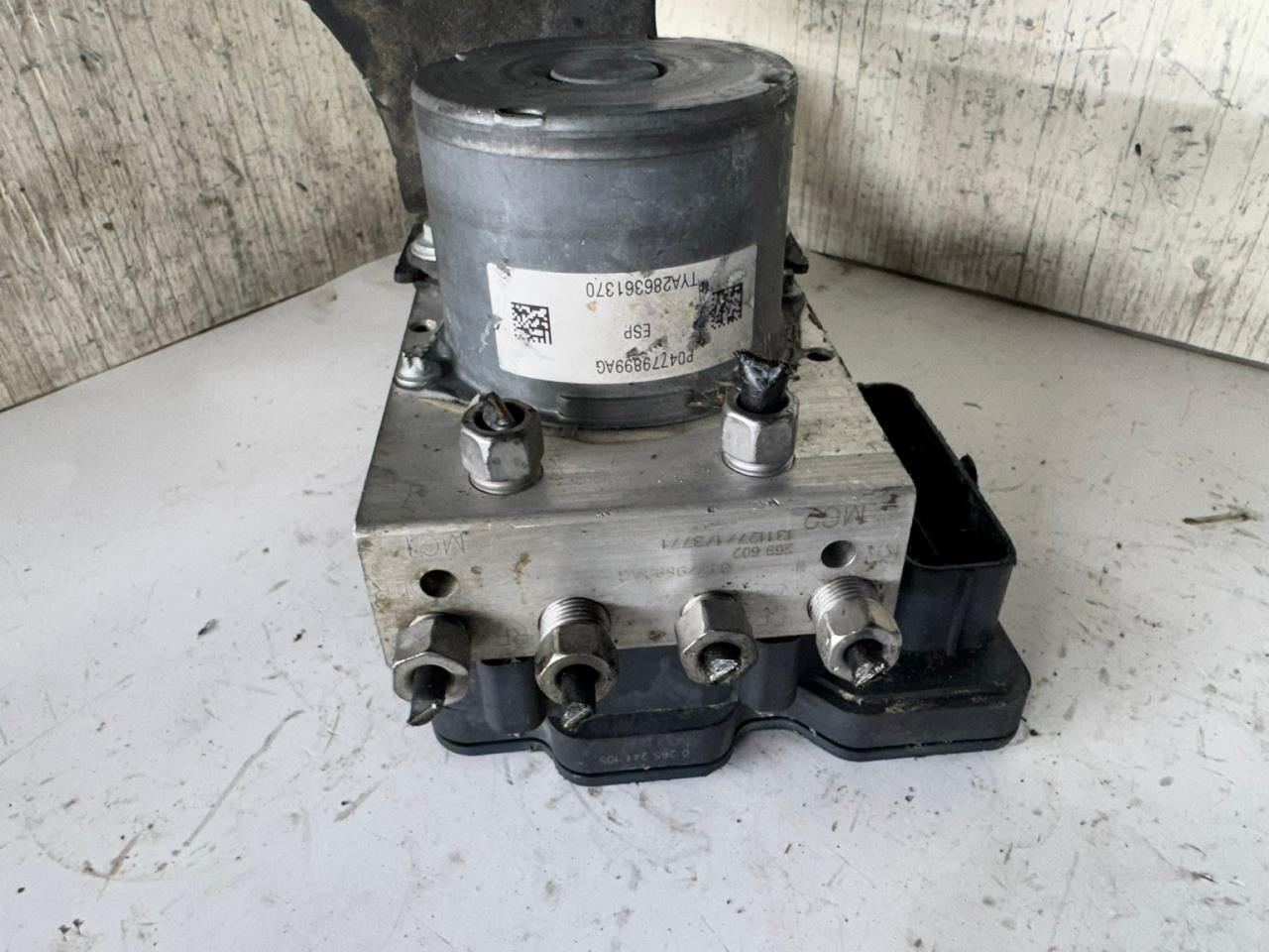 2014 CHEROKEE ABS Pump Anti Lock Brake Module - P04779899AG