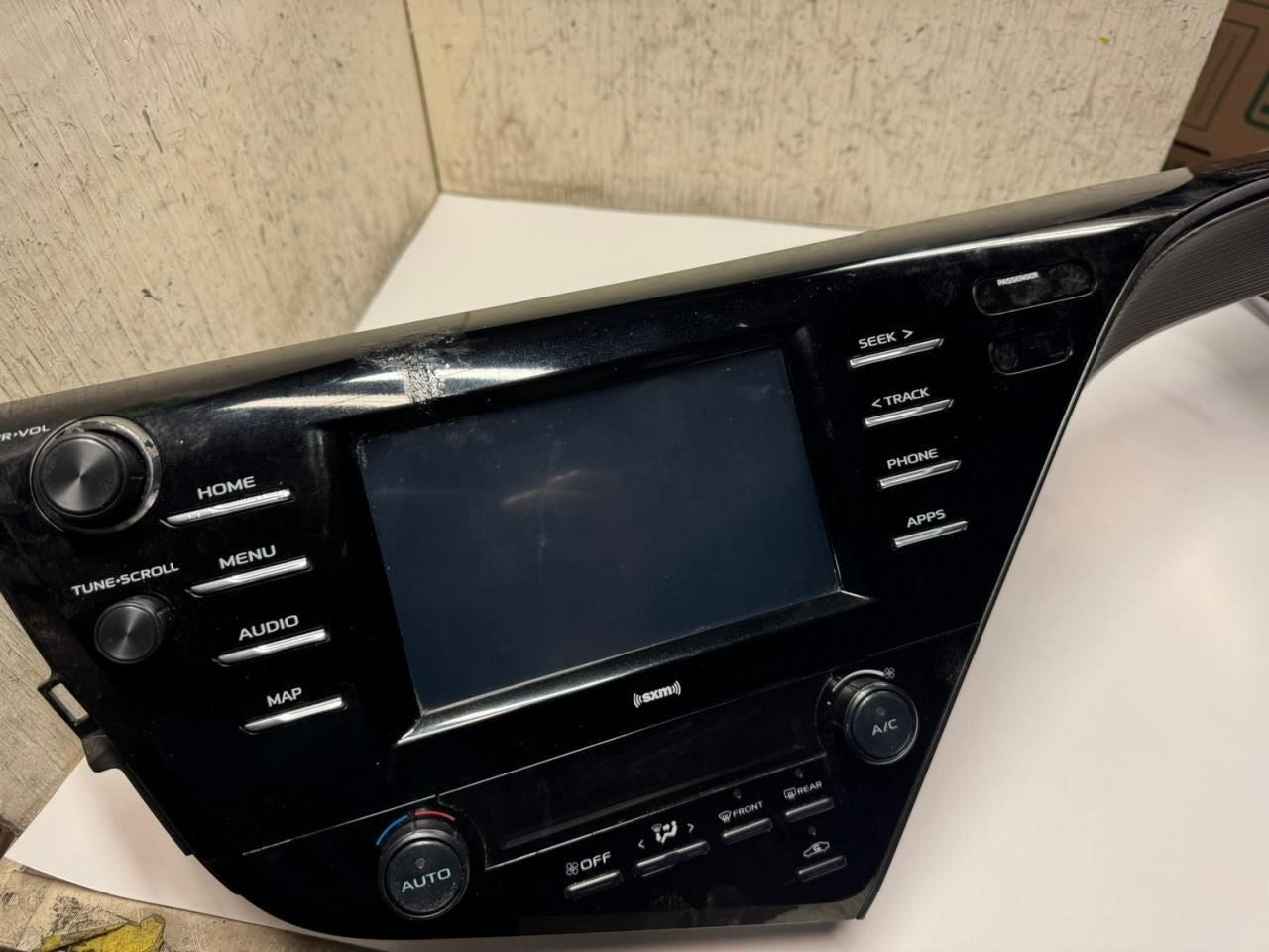 18-20 CAMRY Radio Receiver Stereo Touchscreen CD Player OEM - 86140-06D20