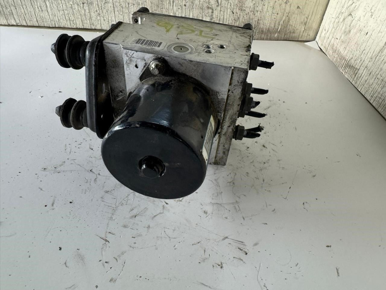 2008 PASSAT ABS Pump Anti Lock Brake Module - 16431602-C