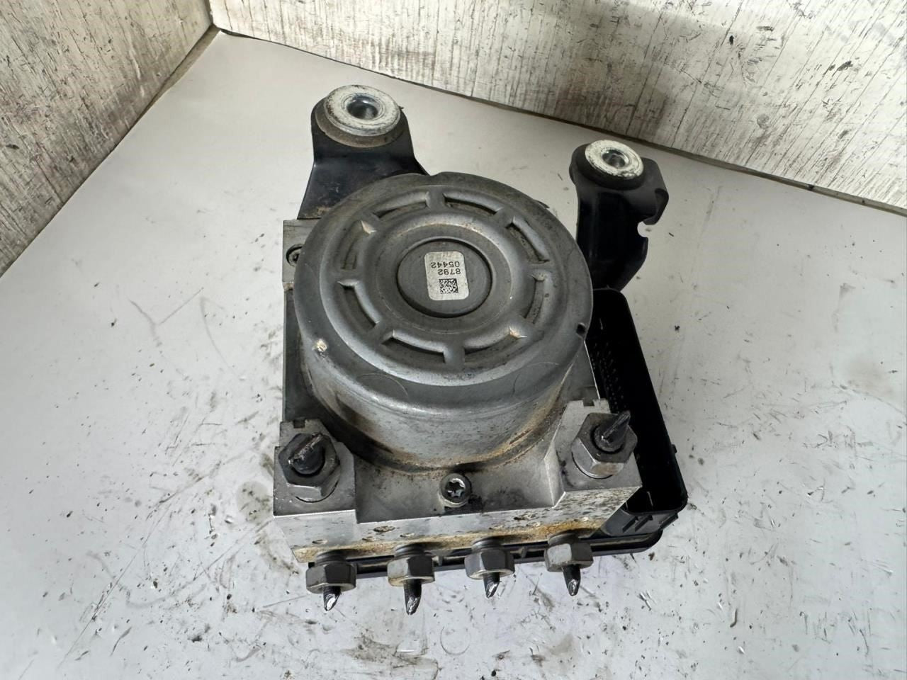 14-16 FUSION ABS Pump Anti Lock Brake Module - EG9C-2C405-AC