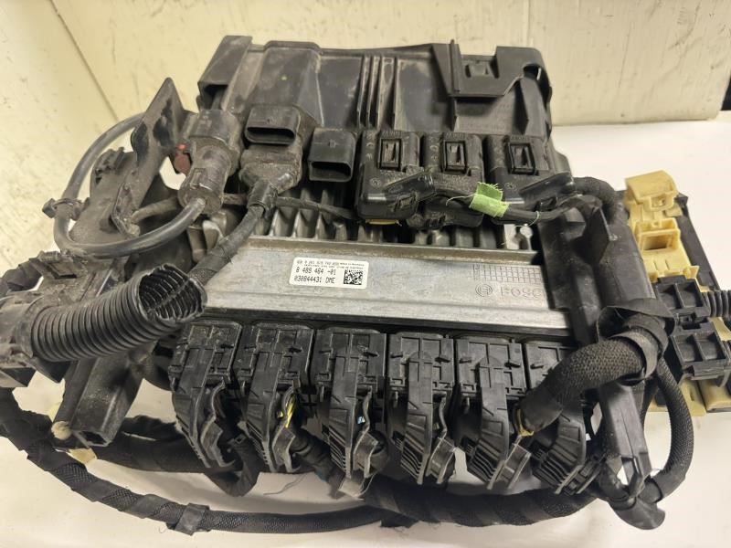 17-18 BMW 530i Engine Control Module Computer ECU ECM PCM - 8 489 464