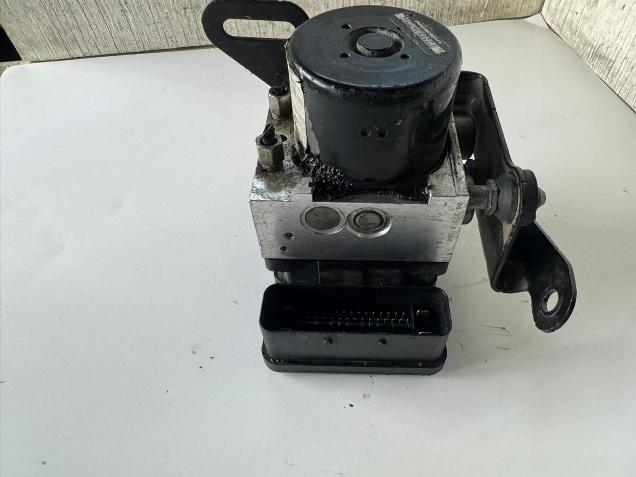 2005 GRAND CHEROKEE ABS Pump Anti Lock Brake Module - 00402736H100