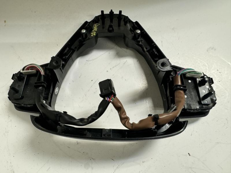 2020 CAMRY steering wheel controls 