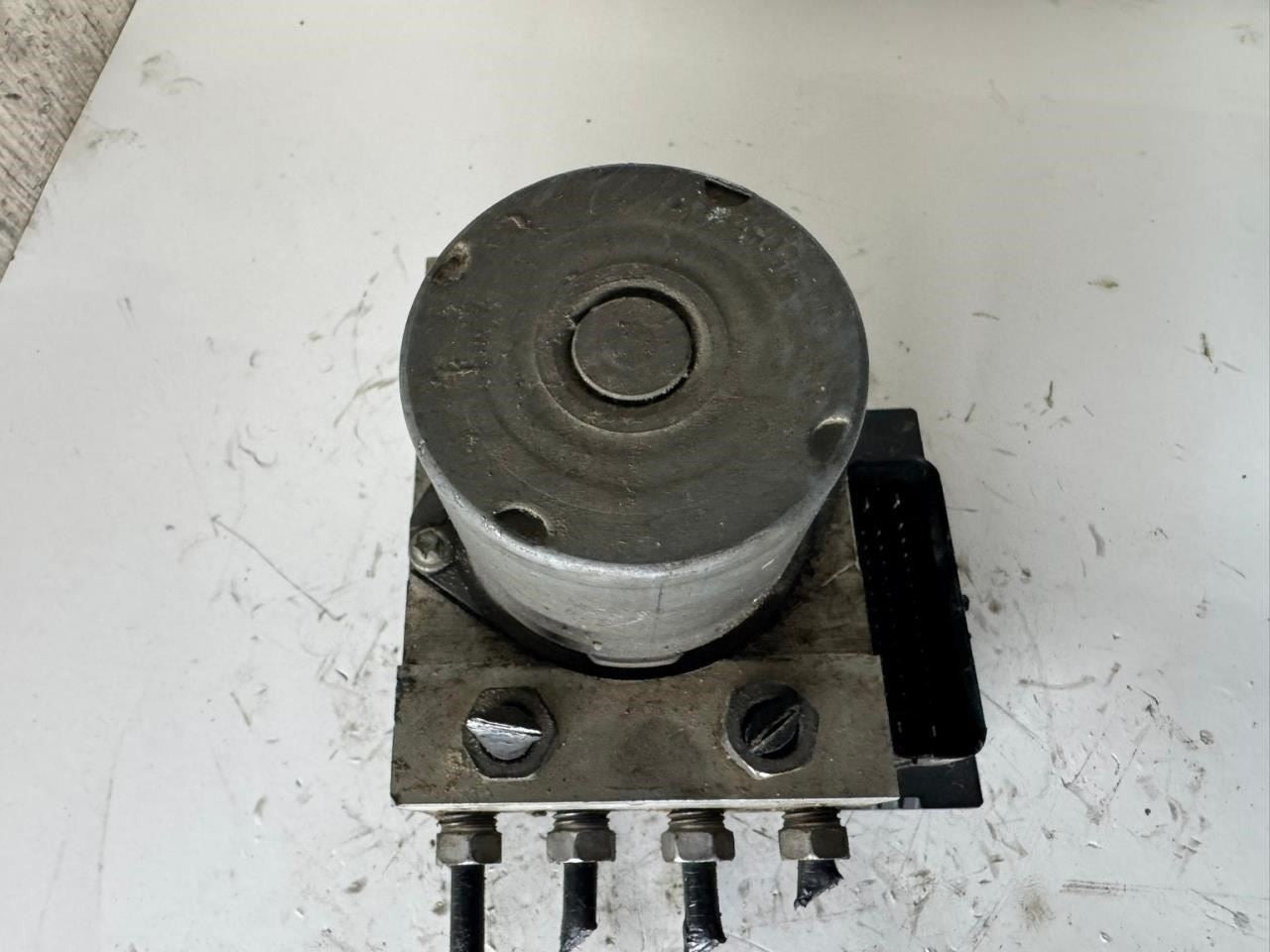 09-14 ESCALADE ABS Pump Anti Lock Brake Module - 20896905