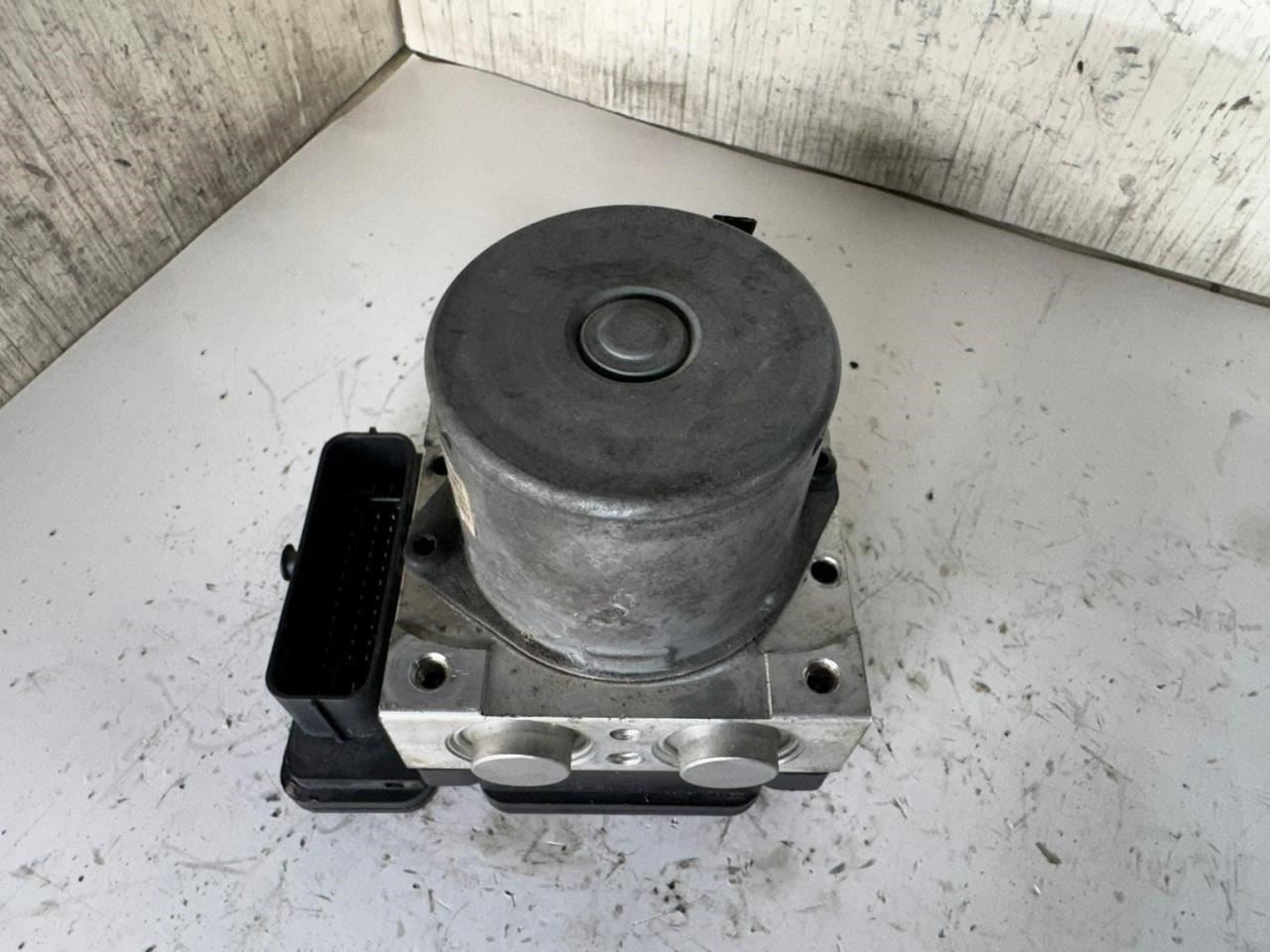 14-15 SOUL ABS Pump Anti Lock Brake Module - 58900-B2506