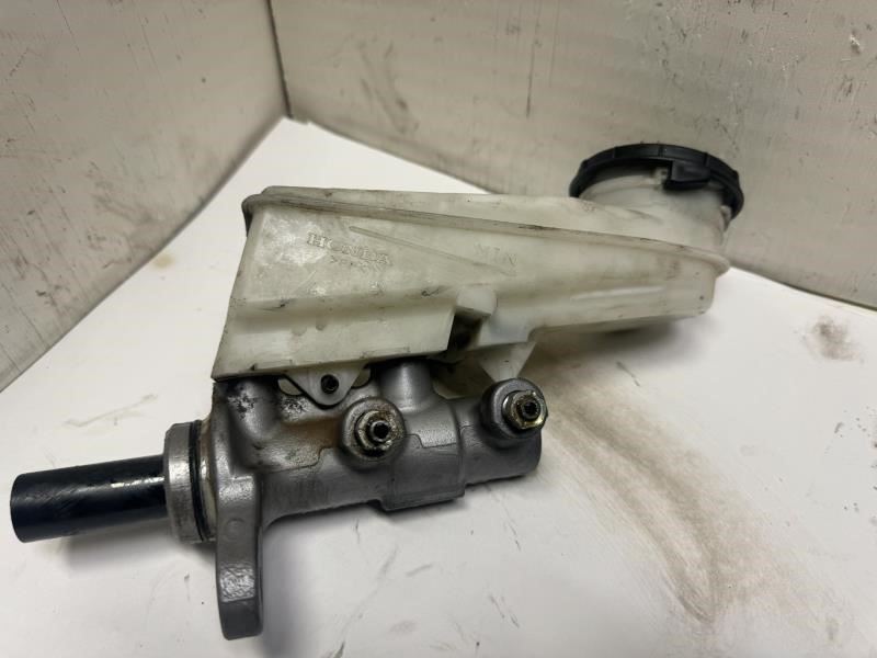 16-19 CIVIC BRAKE MASTER CYLINDER WITH RESERVOIR TANK