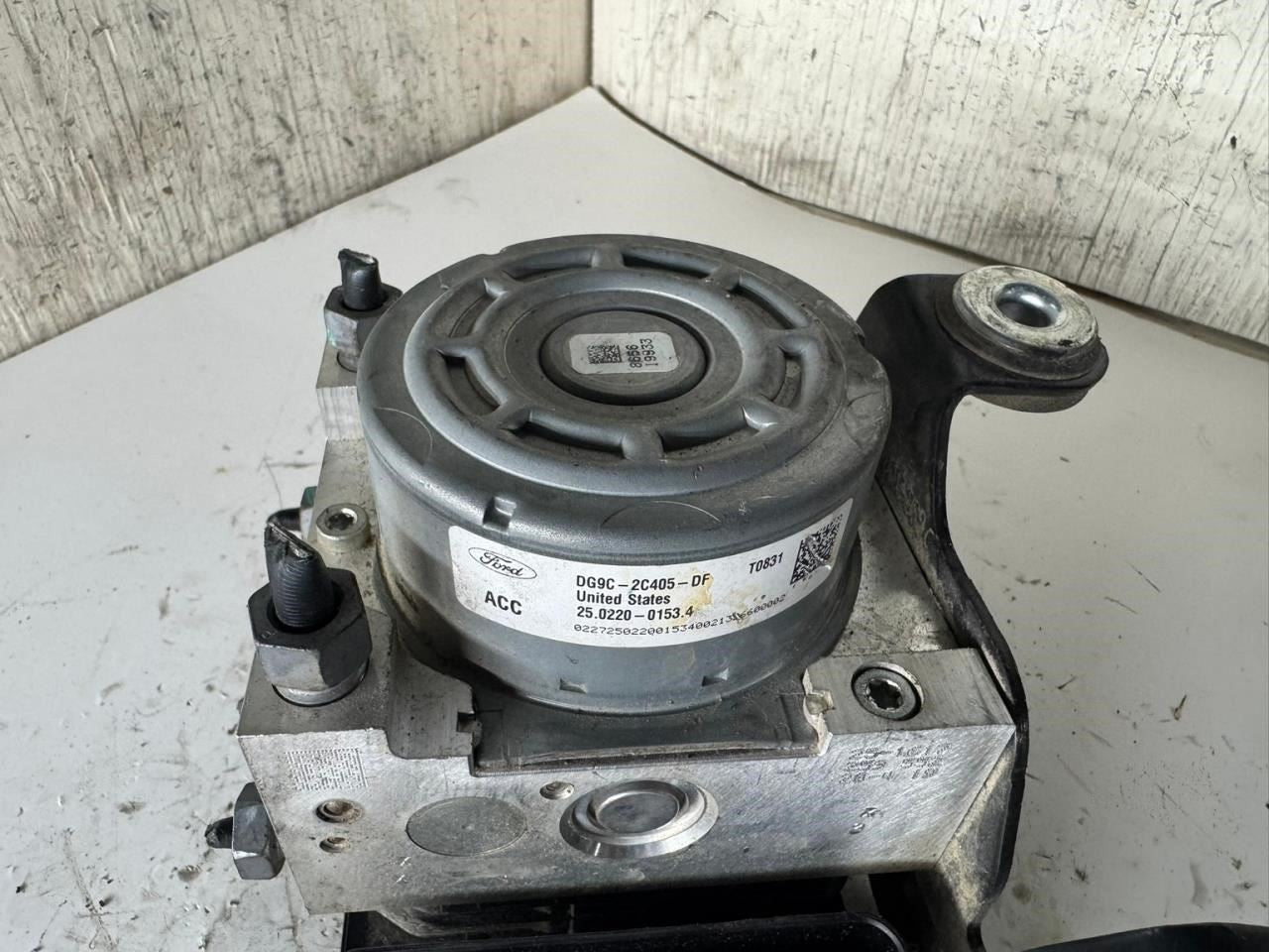 2013 FUSION ABS Pump Anti Lock Brake Module - DG9C-2C405-DF
