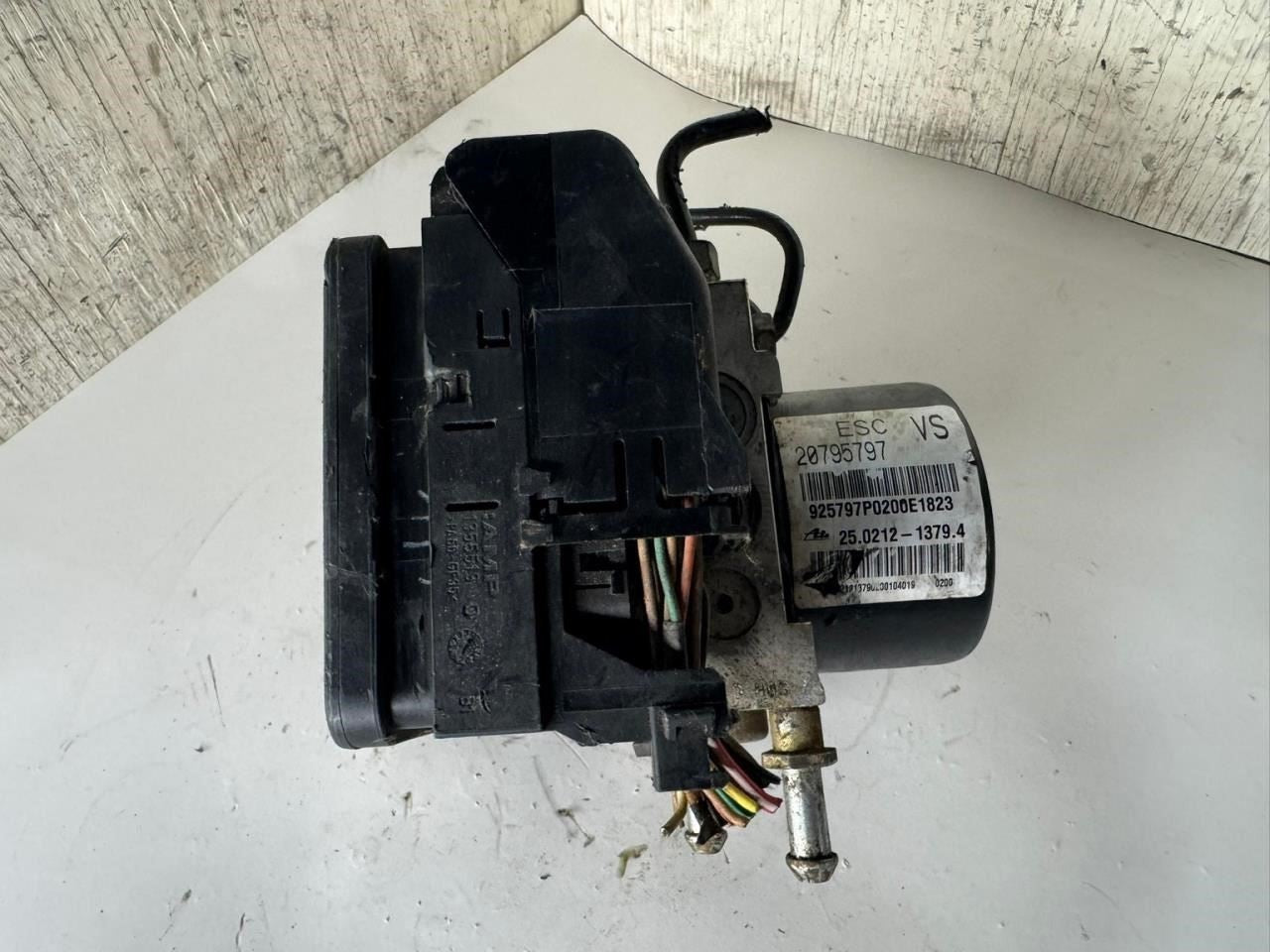 09-11 HHR ABS Pump Anti Lock Brake Module - 20795797