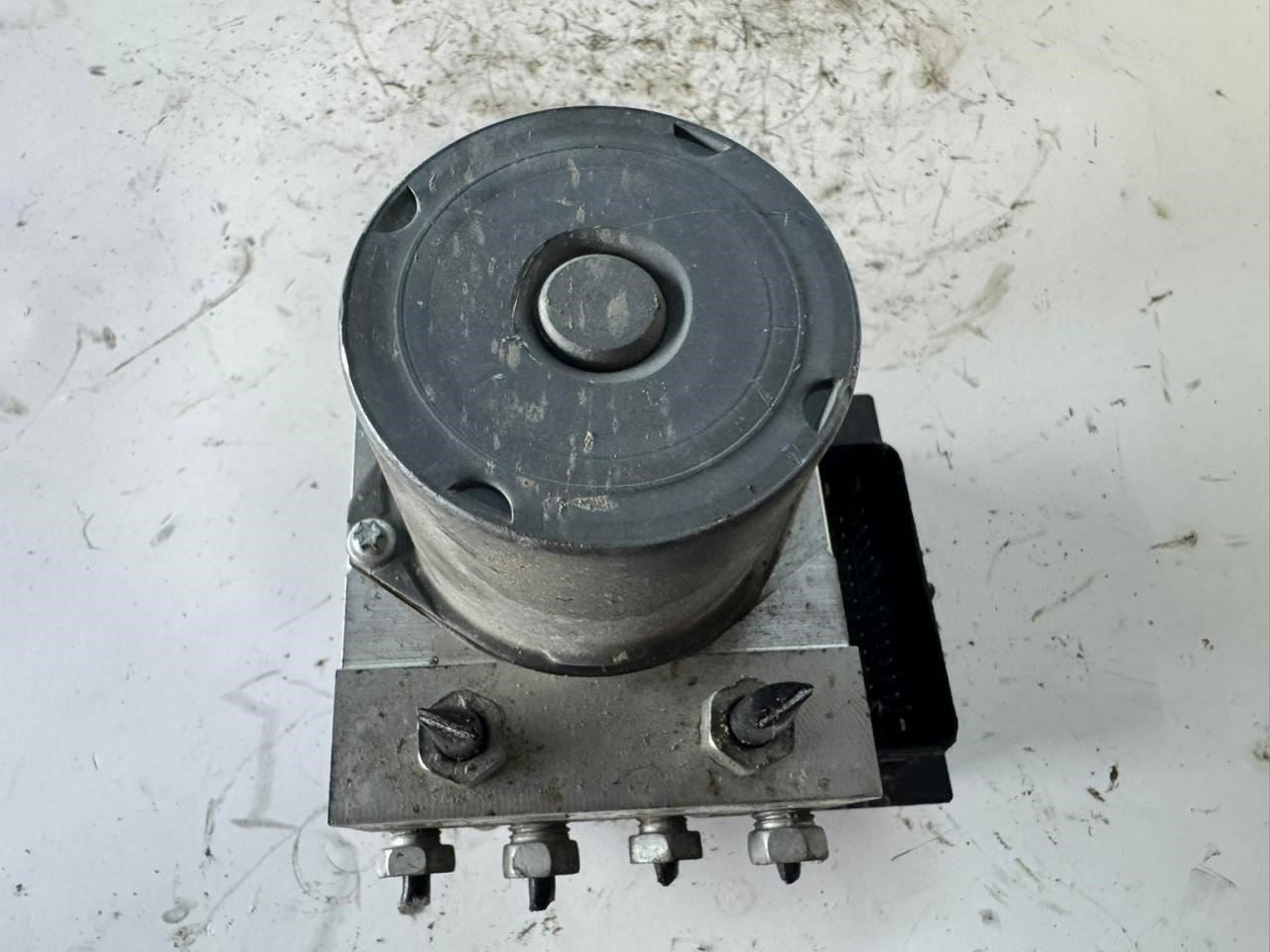 2014 TRAVERSE ABS Pump Anti Lock Brake Module - 22893248
