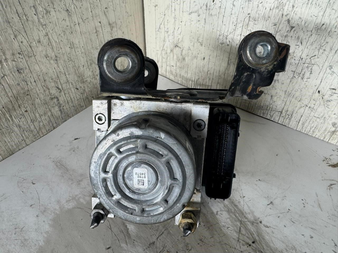 17-18 FUSION ABS Pump Anti Lock Brake Module - HG9C-2B373-AH