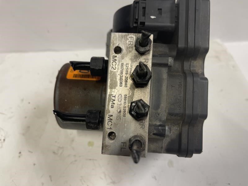 19 SANTA FE ANTI LOCK BRAKE ABS CONTROL MODULE- 58910-S2600