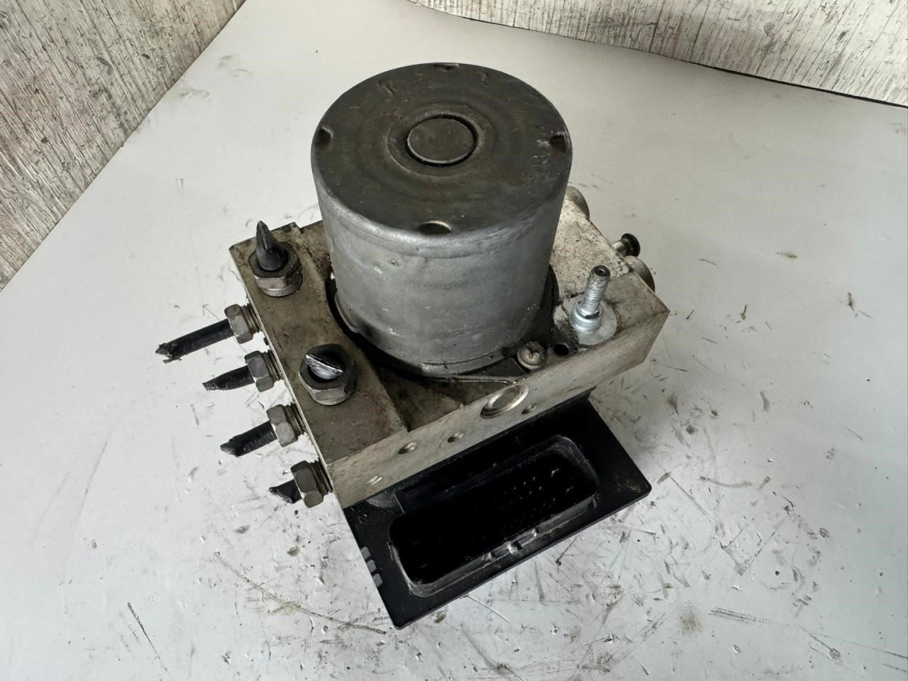 09-14 ESCALADE ABS Pump Anti Lock Brake Module - 20896905