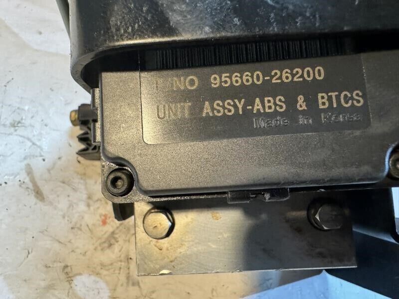 01-04 SANTA FE ANTI LOCK BRAKE ABS CONTROL MODULE- 58900-26070