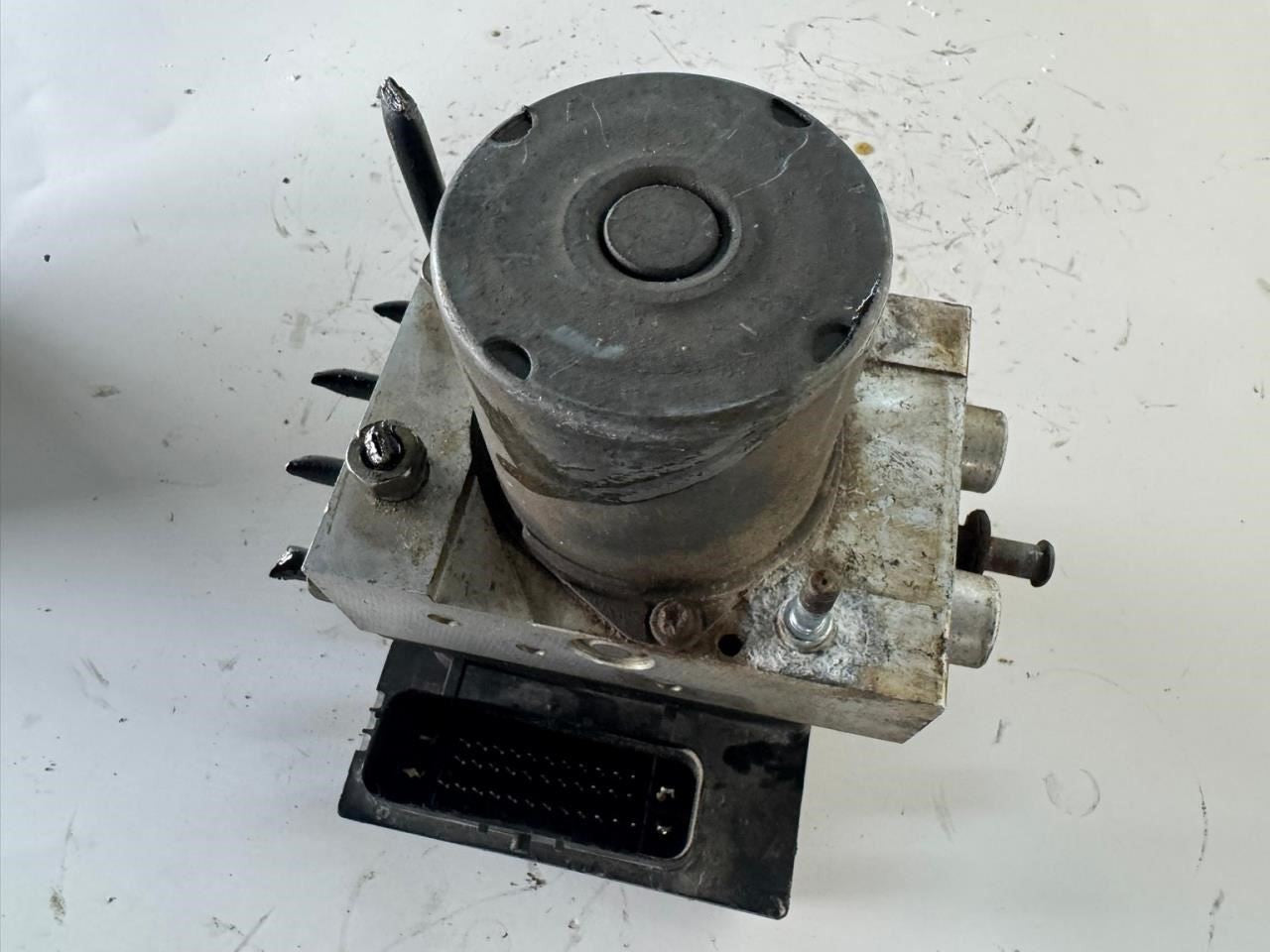 2008 ESCALADE ABS Pump Anti Lock Brake Module - 15834127